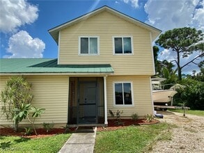 17373 W Carnegie Cir in Ft. Myers, FL - Building Photo - Building Photo