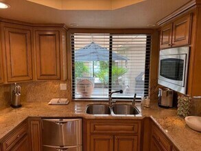 28 La Cerra Dr in Rancho Mirage, CA - Building Photo - Building Photo