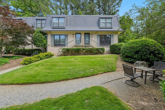property at 98 La Rue Pl NW