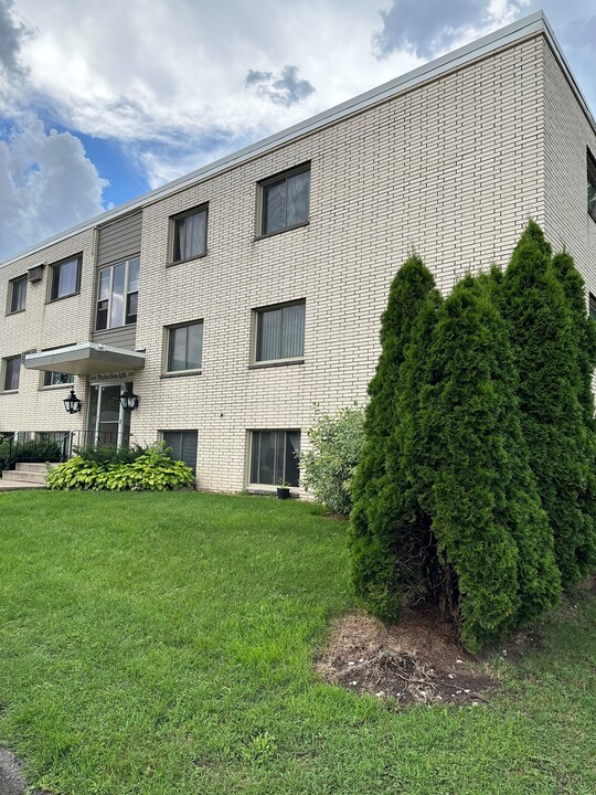 Phalen View Apartments in St. Paul, MN - Foto de edificio