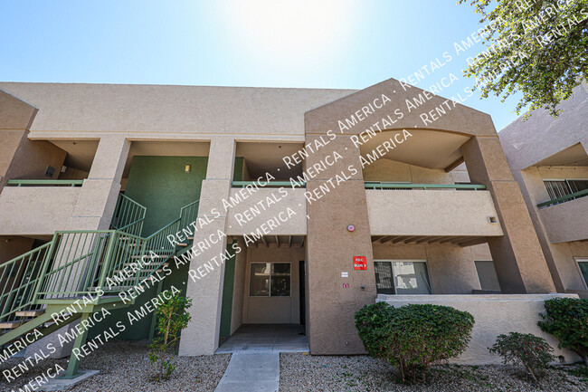 1295 N Ash St in Gilbert, AZ - Building Photo - Building Photo