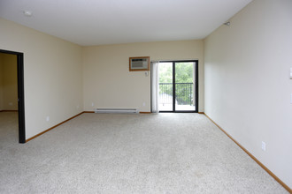 Bison Crossing Apartments in Fargo, ND - Building Photo - Interior Photo