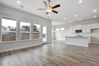 191 Brave St in Kyle, TX - Building Photo - Building Photo