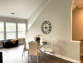 495 Middle Country Rd in Selden, NY - Building Photo - Building Photo