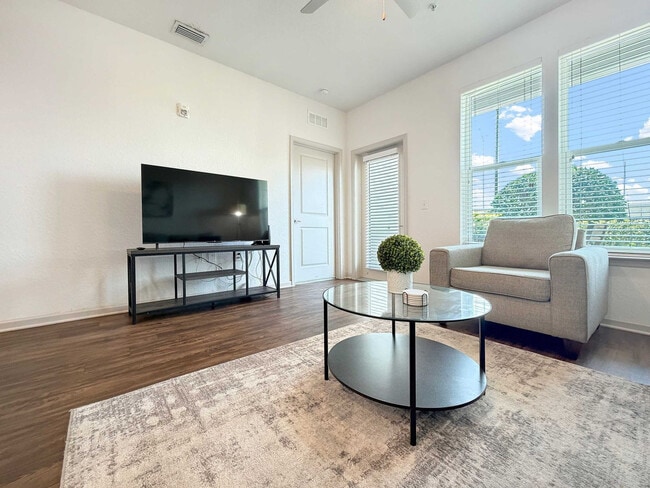 1515 Flournoy Lp in Clearwater, FL - Building Photo - Building Photo