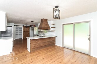 37 Woodland Trail in Newnan, GA - Building Photo - Building Photo