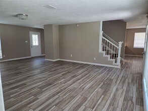 717 Vicksburg Ct in Conroe, TX - Building Photo - Building Photo
