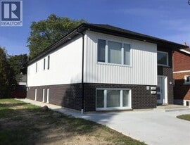 1479 Westcott Rd in Windsor, ON - Building Photo