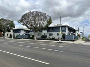 2301-2311 W Florence Ave in Los Angeles, CA - Building Photo - Building Photo