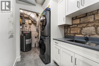 247 Brock St in Amherstburg, ON - Building Photo - Building Photo