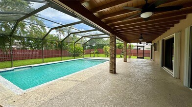 10280 SW 141st St in Miami, FL - Building Photo - Building Photo
