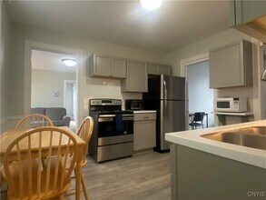 10 Maple Ave in Cortland, NY - Building Photo - Building Photo