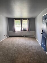505 North Rd, Unit 505-4 in Niles, OH - Foto de edificio - Building Photo
