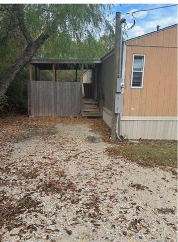 821 N Smith St in Malakoff, TX - Building Photo - Building Photo