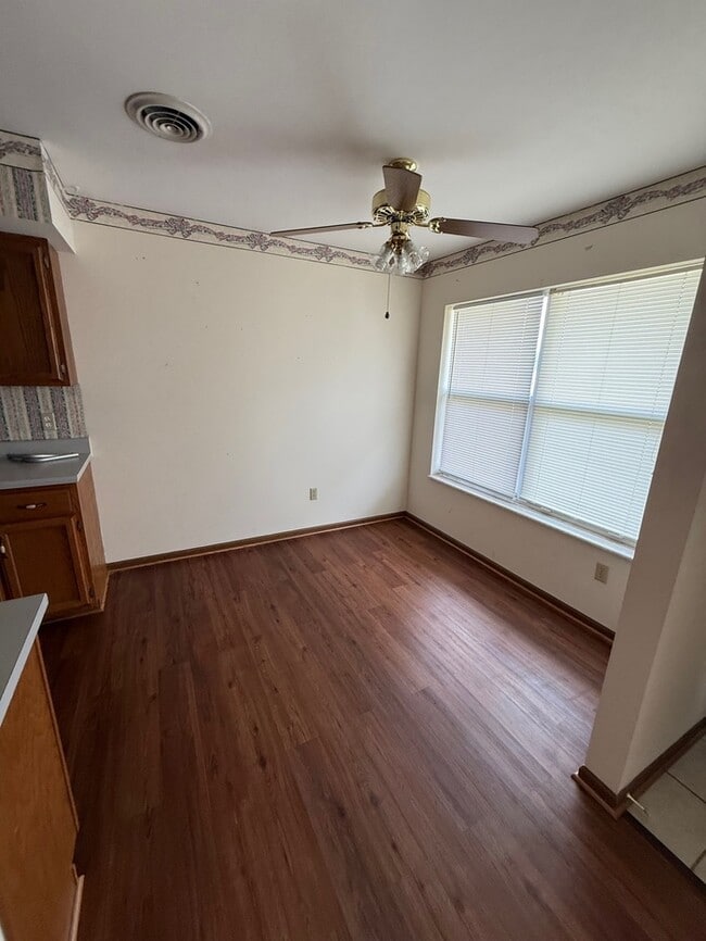 216 John Chiles St in Sullivan, MO - Building Photo - Building Photo