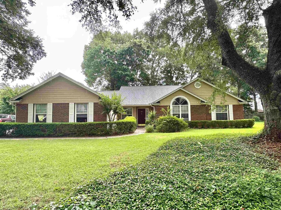 3708 Longchamp Cir in Tallahassee, FL - Building Photo