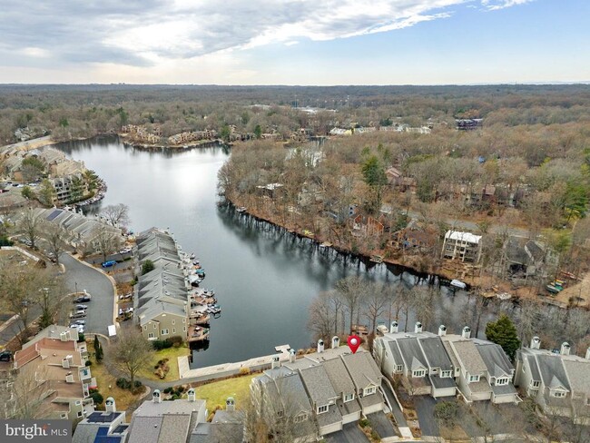 1925 Lakeport Way in Reston, VA - Building Photo - Building Photo