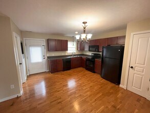 1231 Poet's Ct in Harrisonburg, VA - Building Photo - Building Photo