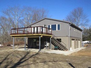 40 Crum Elbow Rd in Hyde Park, NY - Building Photo - Building Photo