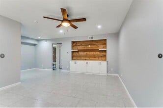 12888 Montfort Dr in Dallas, TX - Building Photo - Building Photo