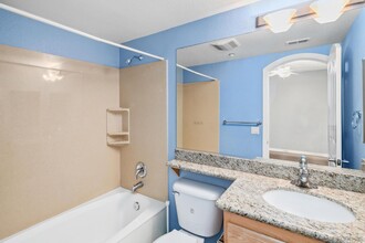 301 W G St in San Diego, CA - Building Photo - Building Photo