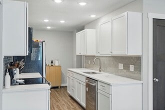 927-933 Park Ave in Onalaska, WI - Building Photo - Building Photo