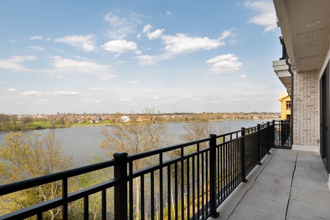 property at 1024 Club View Dr
