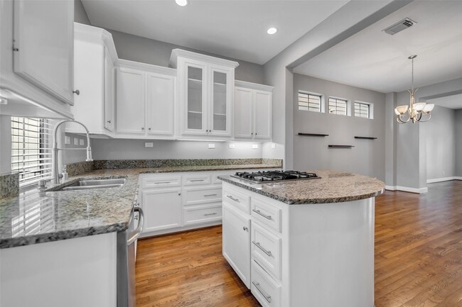 property at 542 Bomar St