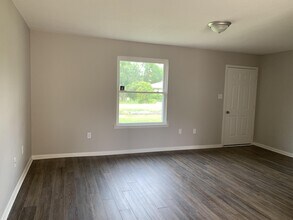 219 Fowler St in Hinesville, GA - Building Photo - Building Photo