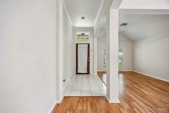 8830 Sherina Park Dr in Houston, TX - Building Photo - Building Photo