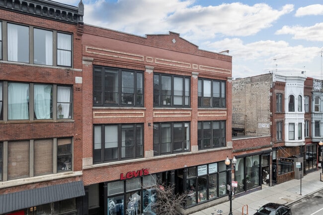 Wicker Park Apartments