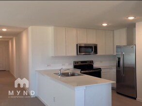 328 Pacific Waters in Seguin, TX - Foto de edificio - Building Photo