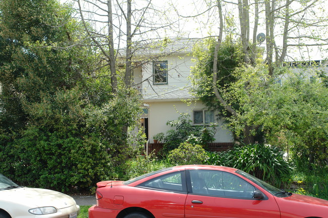 1930 Haste St in Berkeley, CA - Foto de edificio - Building Photo