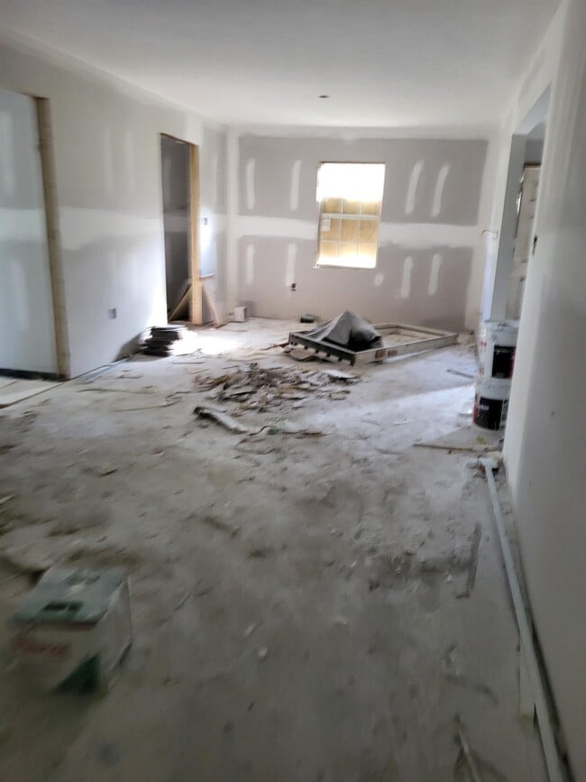 5467 Queen Mary Ln in Jackson, MS - Building Photo - Building Photo