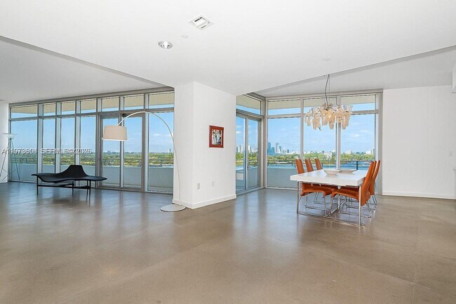 6101 Aqua Ave in Miami Beach, FL - Building Photo - Building Photo