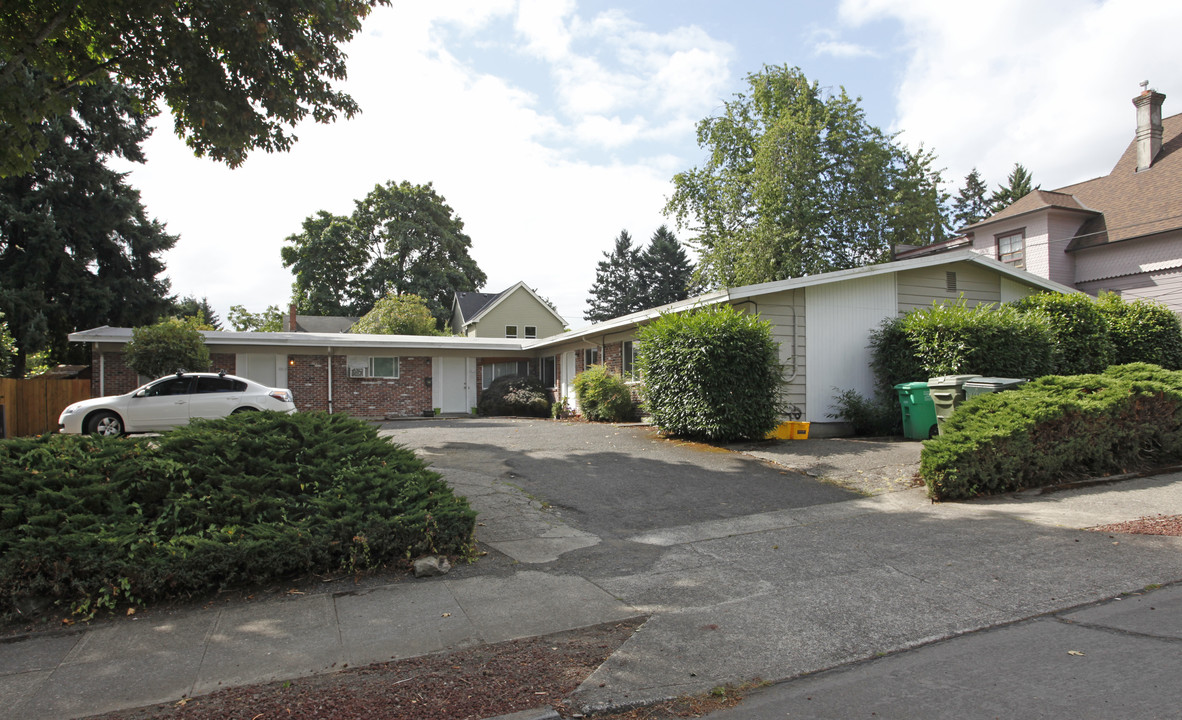 2004-2016 SE Umatilla St in Portland, OR - Building Photo