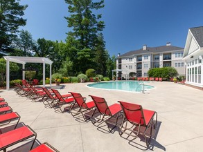 Edgewood Apartments in North Reading, MA - Foto de edificio - Building Photo