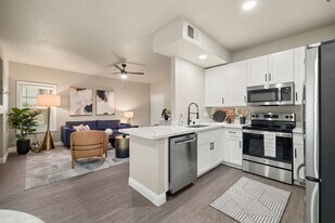 The Preserve at Creekside in Roseville, CA - Building Photo