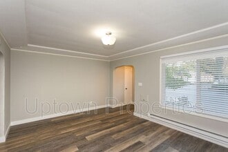 3743 SE Cesar Estrada Chavez Blvd in Portland, OR - Building Photo - Building Photo