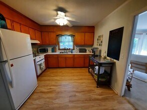 210 Madeline Dr in Wilmington, NC - Building Photo - Building Photo