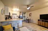 1559 Parkview Dr, Unit 5C in Canyon Lake, TX - Building Photo - Building Photo