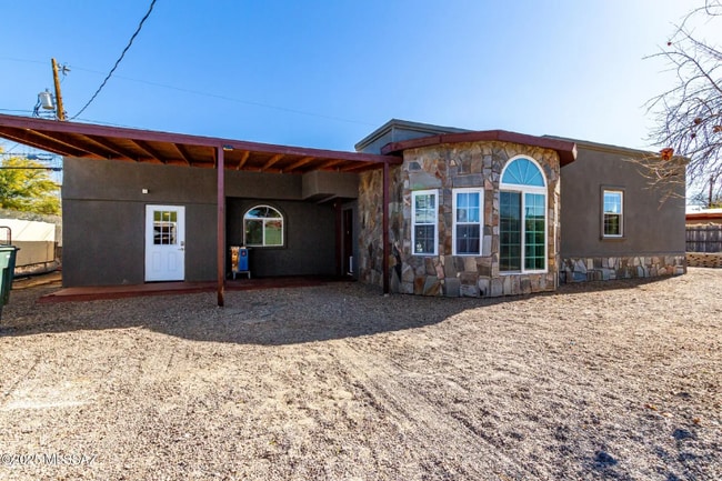 2144 N Madelyn Ave in Tucson, AZ - Building Photo - Building Photo