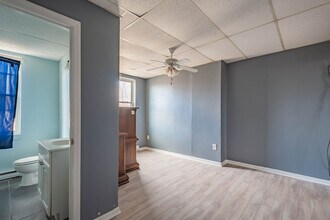 5139 Carnegie St, Unit 2 in Pittsburgh, PA - Foto de edificio - Building Photo