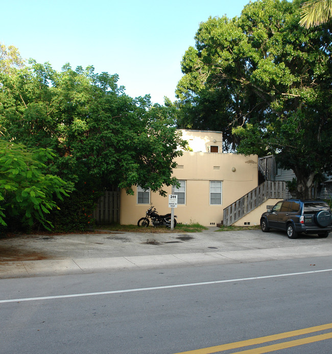 311 SE 11th Ave in Fort Lauderdale, FL - Building Photo - Building Photo