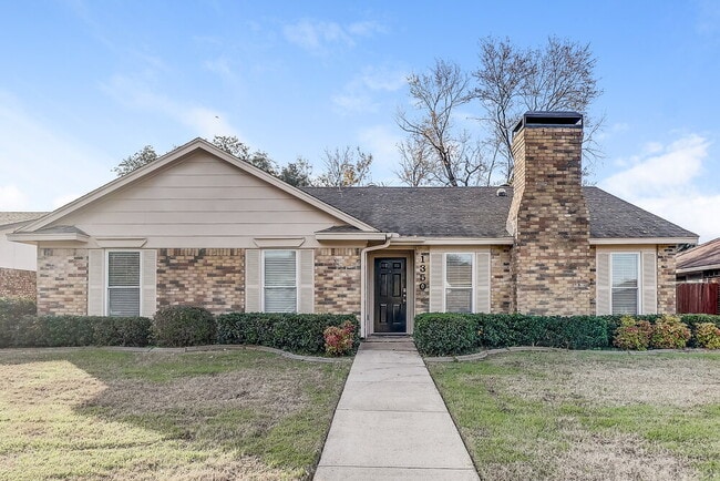 property at 1350 Greenbriar Ln