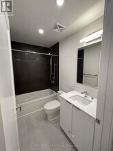 28 Freeland St in Toronto, ON - Building Photo - Building Photo