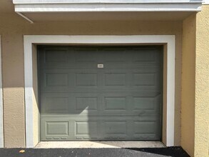 6370 Emerald Dunes Dr, Unit 302 in West Palm Beach, FL - Foto de edificio - Building Photo