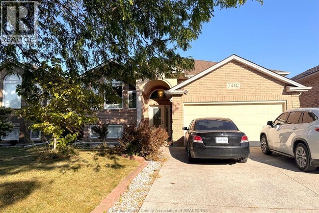 1432 Meridian St in Windsor, ON - Building Photo - Building Photo