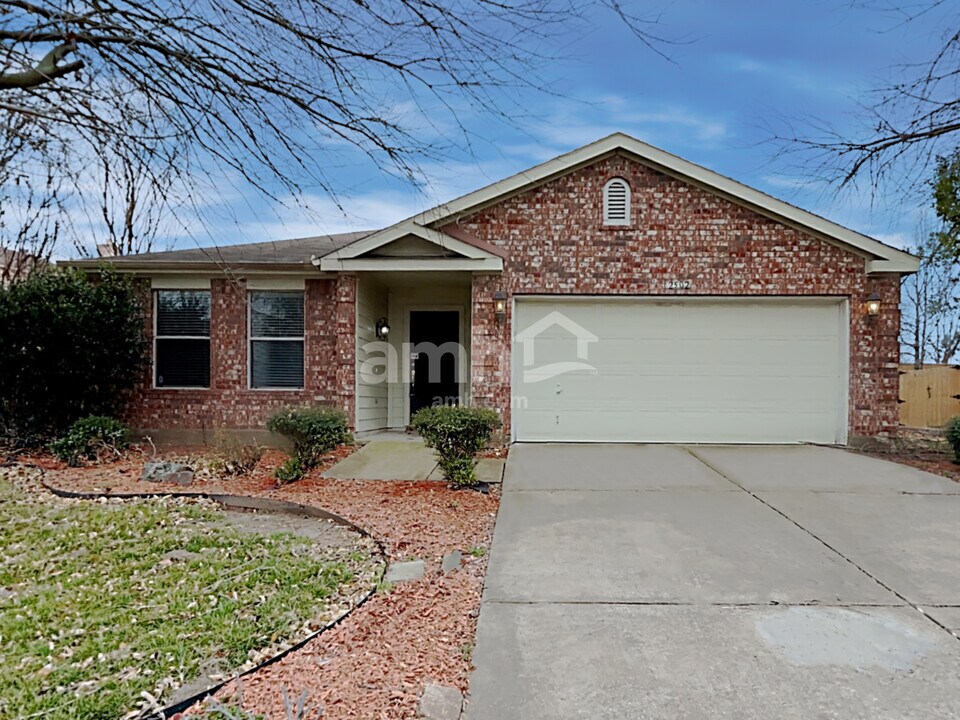 2502 Quail Ridge Rd in Melissa, TX - Foto de edificio