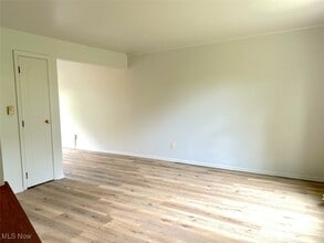 430 Canton Rd in Wintersville, OH - Building Photo - Building Photo